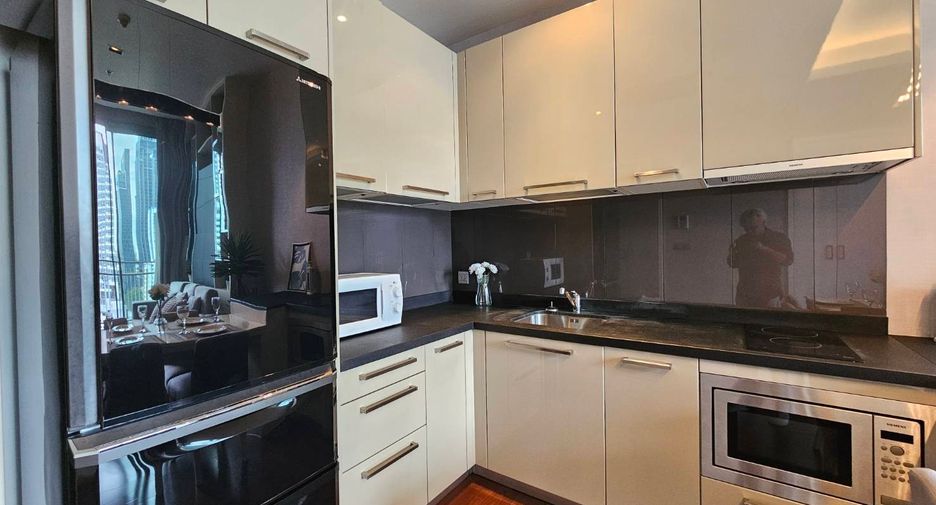For rent 1 bed condo in Watthana, Bangkok