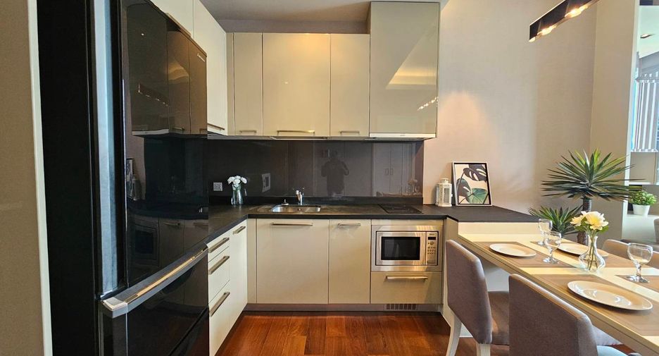For rent 1 bed condo in Watthana, Bangkok