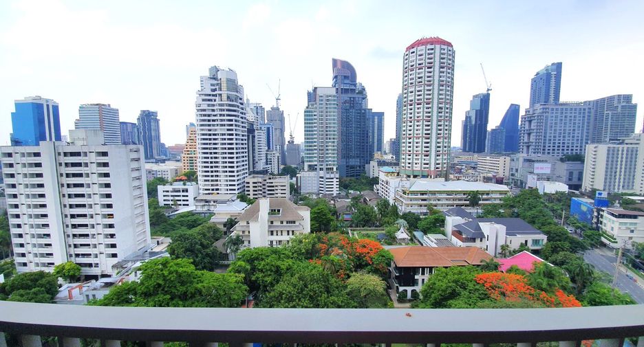 For rent 1 bed condo in Watthana, Bangkok