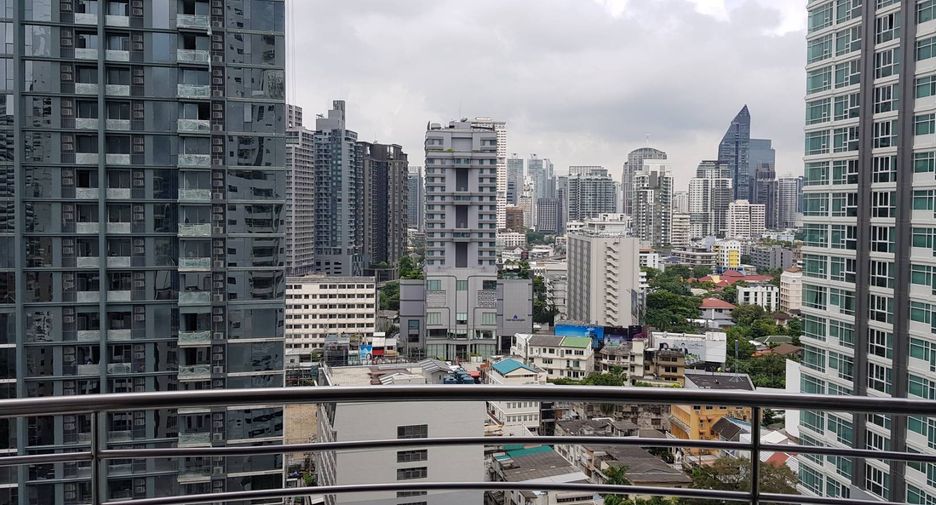 À louer 3 chambres condo à Watthana, Bangkok