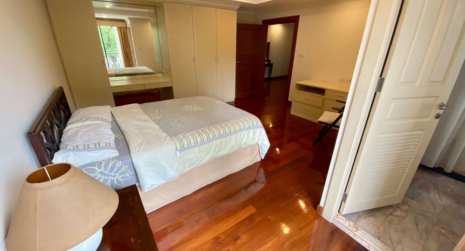 À louer 3 chambres condo à Watthana, Bangkok