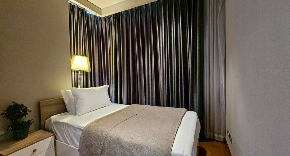 For rent 2 bedrooms condo in Khlong Toei, Bangkok