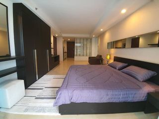For rent 2 bedrooms condo in Pathum Wan, Bangkok