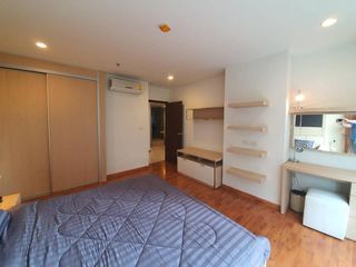 For rent 2 bedrooms condo in Pathum Wan, Bangkok