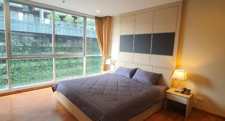 For rent 2 bedrooms condo in Pathum Wan, Bangkok