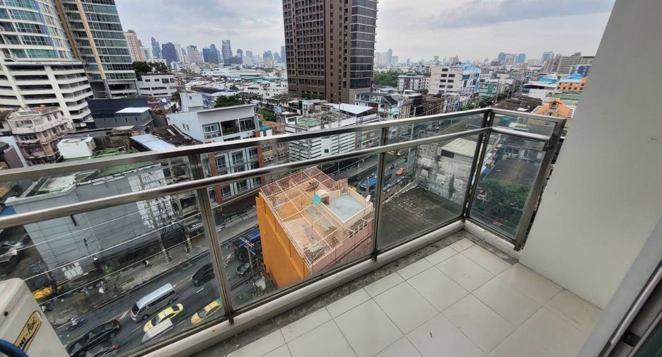Wohnung zur Miete und zum Kauf mit 3 Zimmer in Khlong Toei, Bangkok