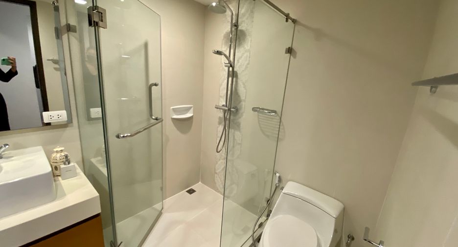 For rent 2 ベッドルーム condo in Watthana, Bangkok