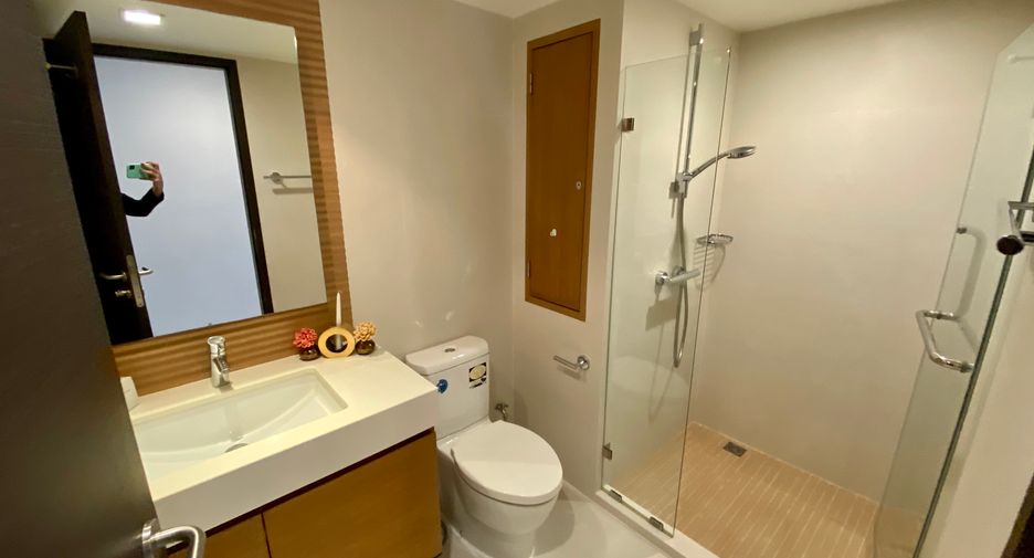 For rent 2 ベッドルーム condo in Watthana, Bangkok