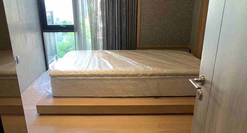 For rent 3 bedrooms condo in Pathum Wan, Bangkok