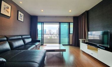 For rent 2 bedrooms condo in Sathon, Bangkok