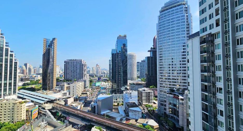 Condo en alquiler de 2 habitaciones en Khlong Toei, Bangkok