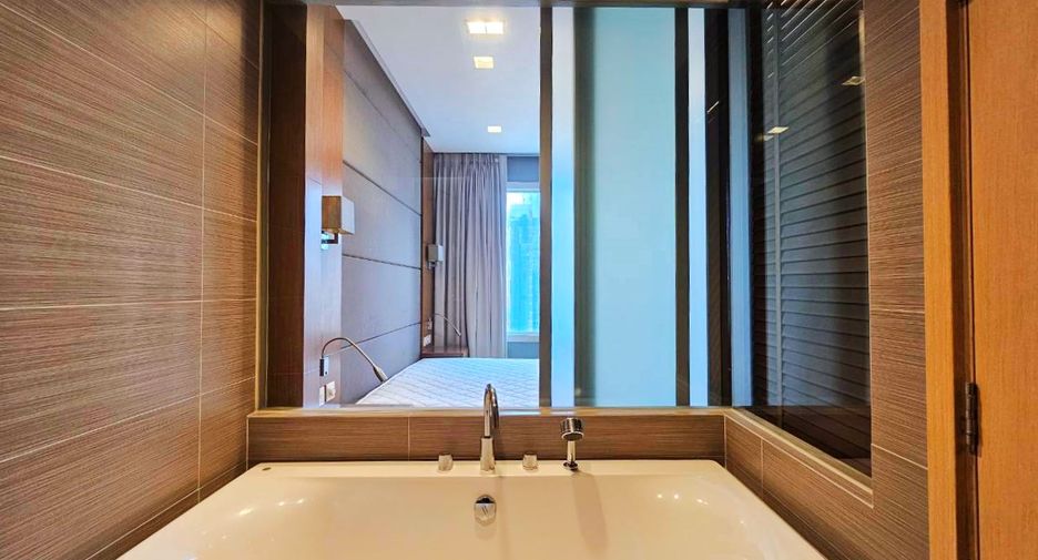 Condo en alquiler de 2 habitaciones en Khlong Toei, Bangkok