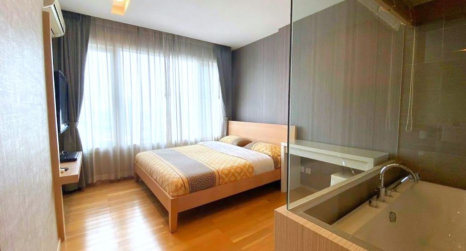 For rent and for sale 2 bedrooms condo in Khlong Toei, Bangkok