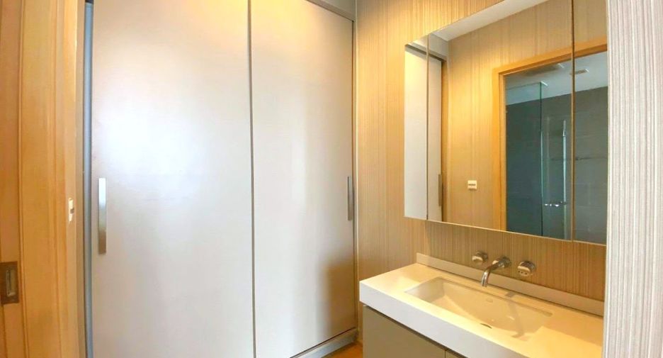 For rent and for sale 2 bedrooms condo in Khlong Toei, Bangkok