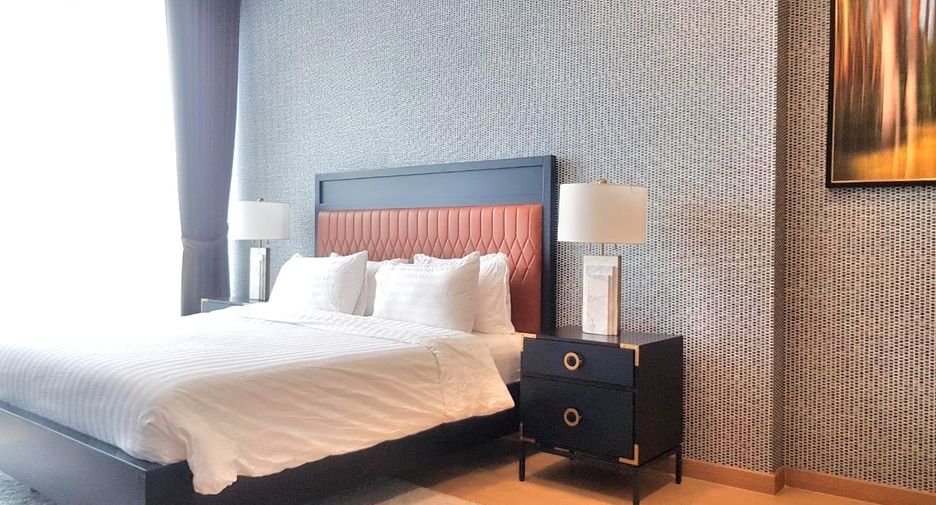 For rent 2 bedrooms condo in Watthana, Bangkok