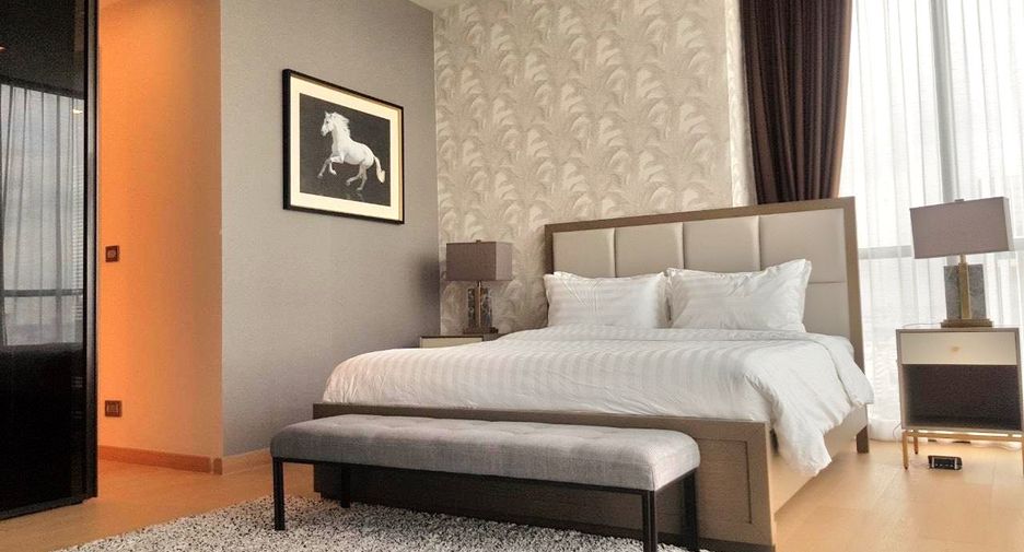 For rent 2 bedrooms condo in Watthana, Bangkok
