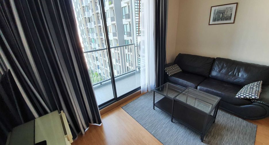 For rent 2 bedrooms condo in Phra Khanong, Bangkok