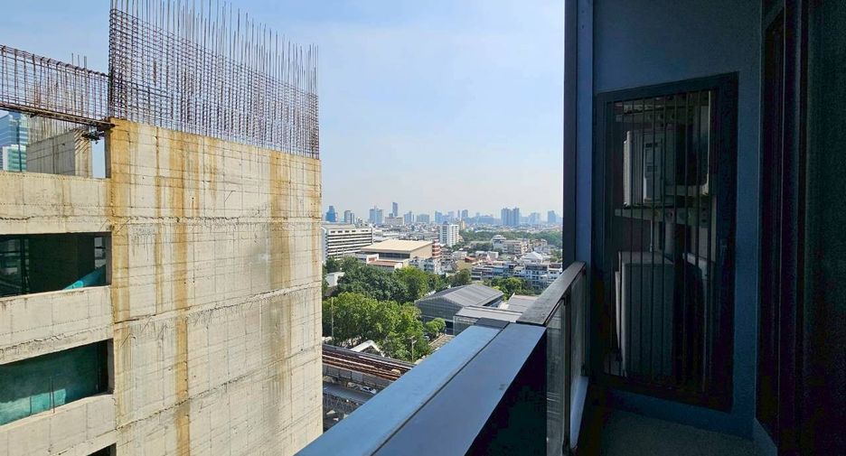 For rent 2 bedrooms condo in Sathon, Bangkok