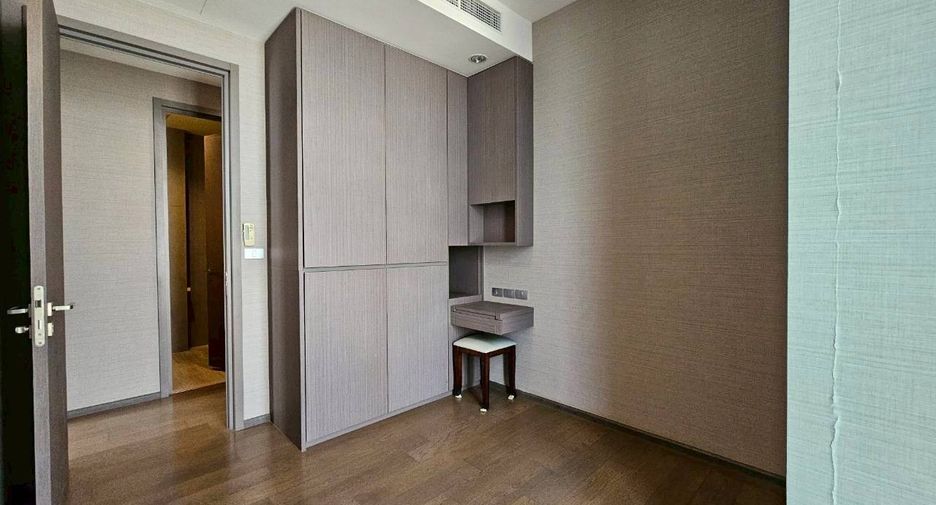 For rent 2 bedrooms condo in Sathon, Bangkok