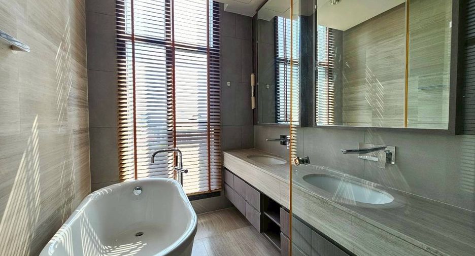 For rent 2 bedrooms condo in Sathon, Bangkok