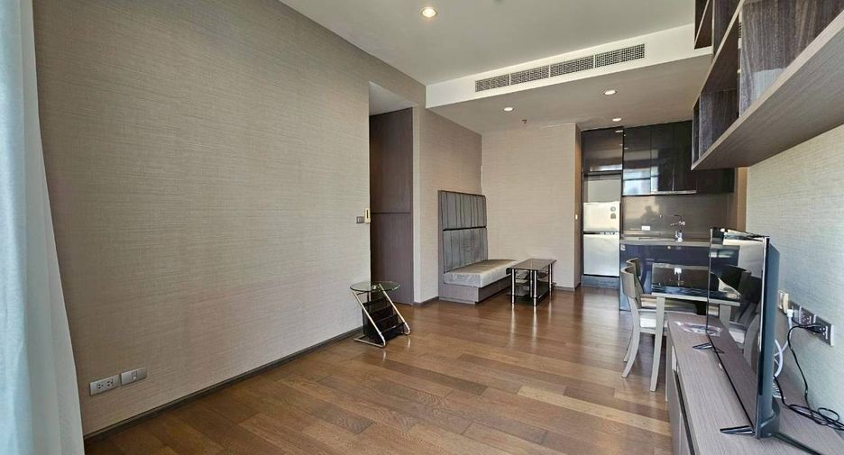 For rent 2 bedrooms condo in Sathon, Bangkok