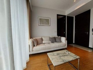 For rent 2 bedrooms condo in Yan Nawa, Bangkok