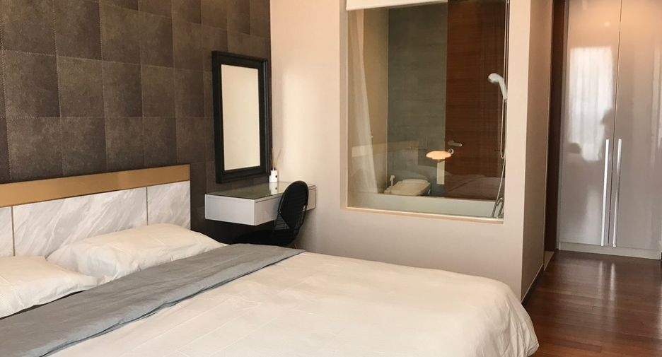 For rent 2 bedrooms condo in Khlong Toei, Bangkok