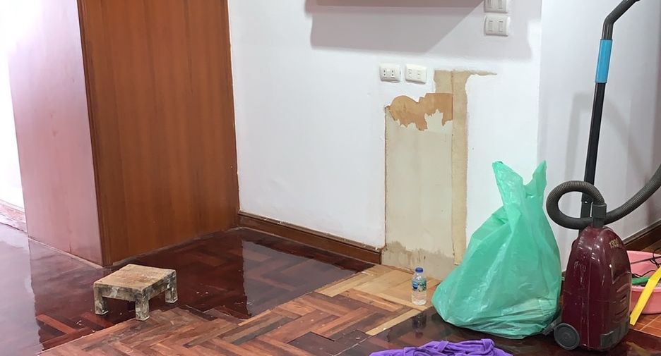 Condo en alquiler de 2 habitaciones en Khlong Toei, Bangkok