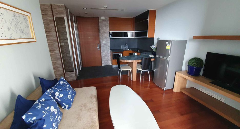 Condo en alquiler de 2 habitaciones en Khlong Toei, Bangkok