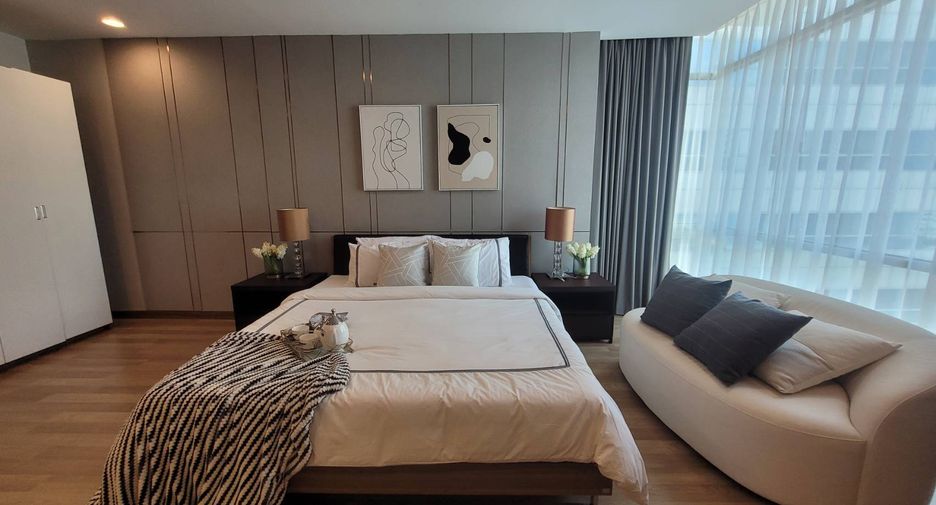 Condo en alquiler de 3 habitaciones en Watthana, Bangkok