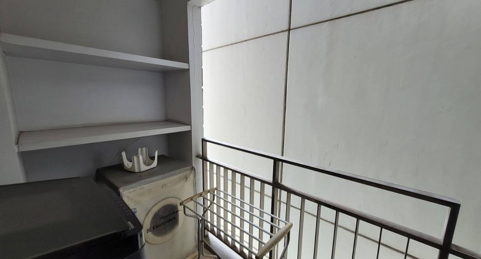 Condo en alquiler de 2 habitaciones en Khlong Toei, Bangkok