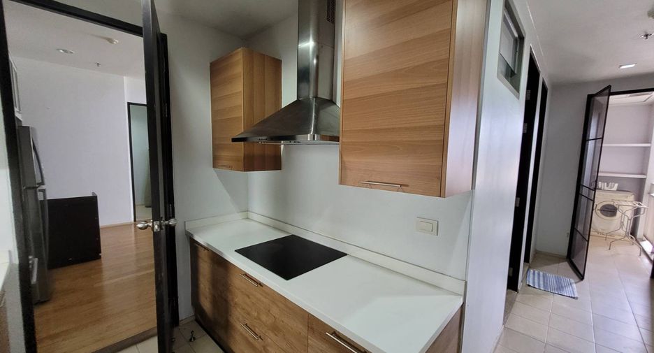 Condo en alquiler de 2 habitaciones en Khlong Toei, Bangkok
