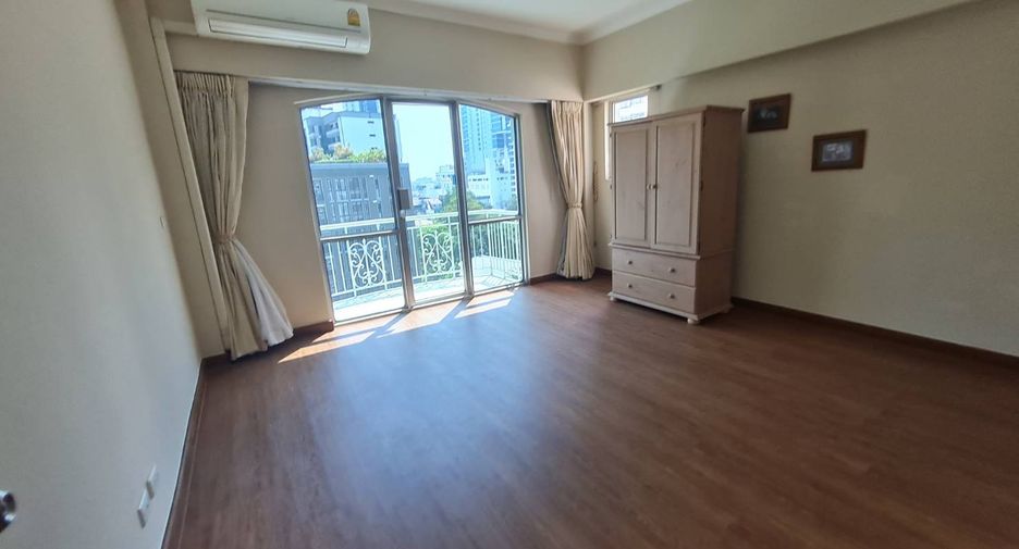 For rent 3 ベッドルーム condo in Watthana, Bangkok