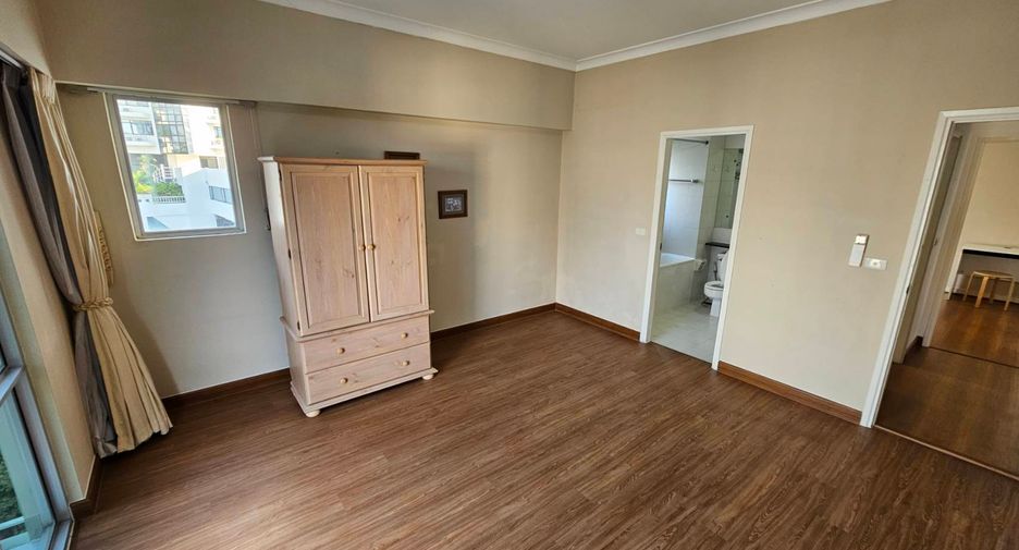 For rent 3 ベッドルーム condo in Watthana, Bangkok