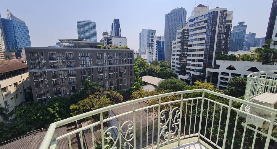 For rent 3 ベッドルーム condo in Watthana, Bangkok