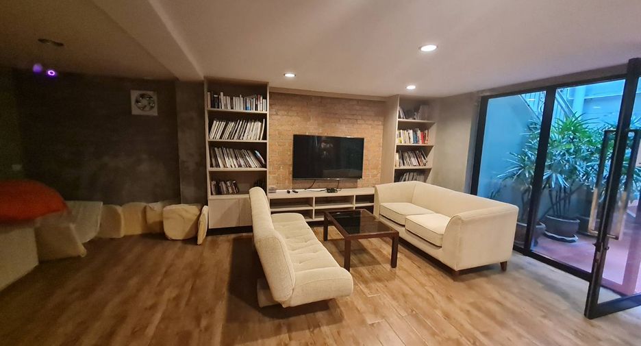 For rent 3 ベッドルーム condo in Watthana, Bangkok