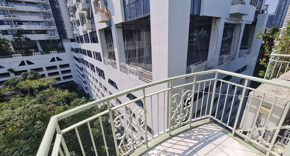 For rent 3 ベッドルーム condo in Watthana, Bangkok