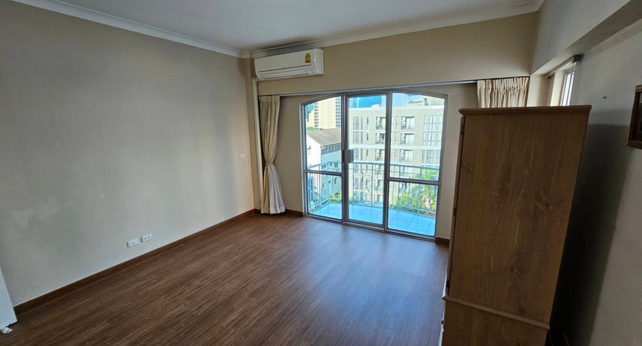 For rent 3 ベッドルーム condo in Watthana, Bangkok