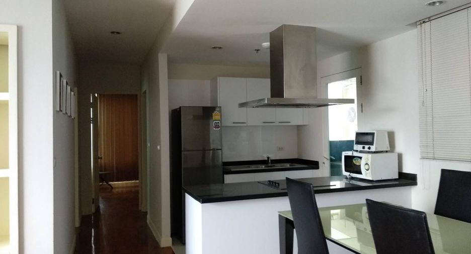 For rent 2 bedrooms condo in Watthana, Bangkok