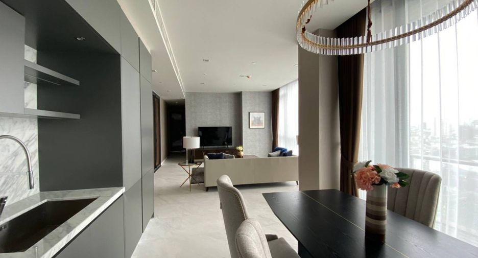 For rent 2 bedrooms condo in Watthana, Bangkok