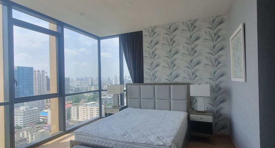 For rent 2 bedrooms condo in Watthana, Bangkok