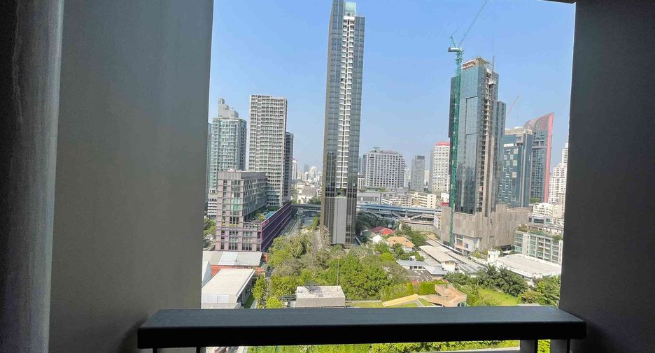 Condo en alquiler de 1 habitaciones en Khlong Toei, Bangkok