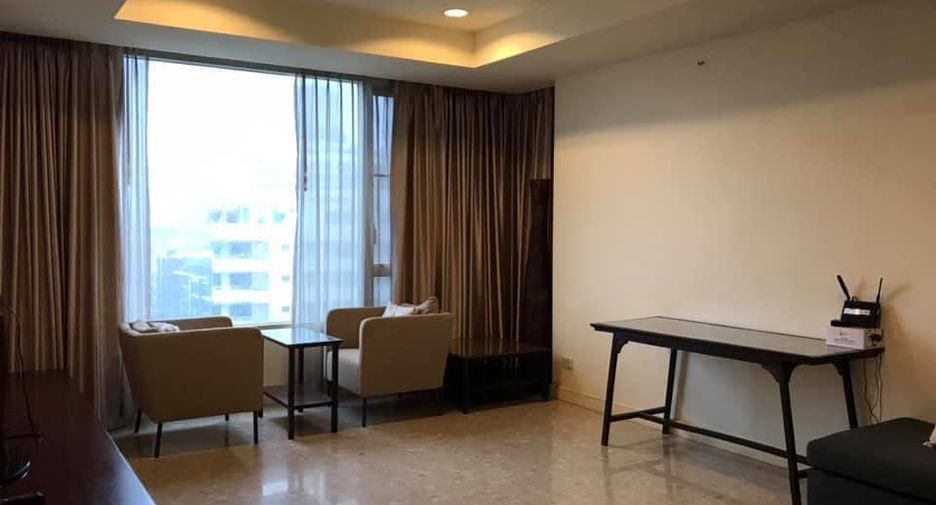 À louer 2 chambres condo à Watthana, Bangkok