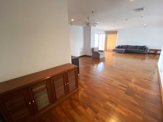 Condo en alquiler de 3 habitaciones en Sathon, Bangkok