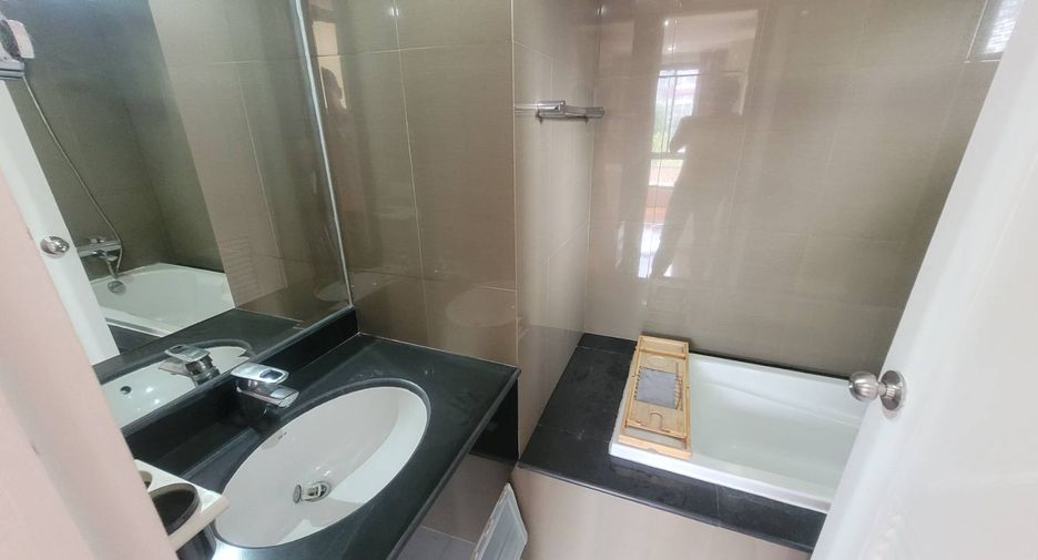 Wohnung zur Miete mit 2 Zimmer in Watthana, Bangkok