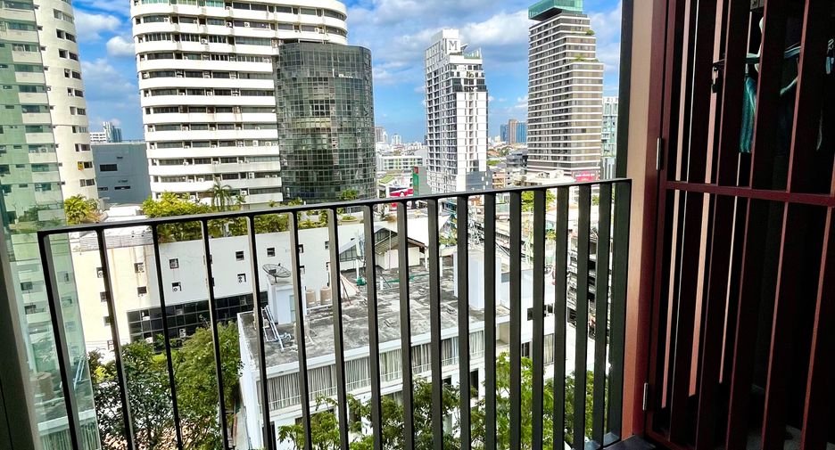 For rent 1 bed condo in Watthana, Bangkok