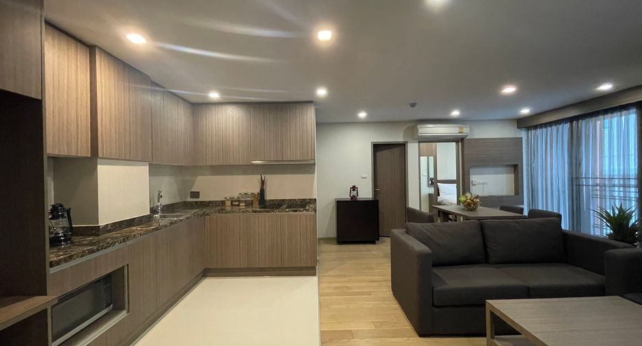 For rent 2 bedrooms condo in Watthana, Bangkok