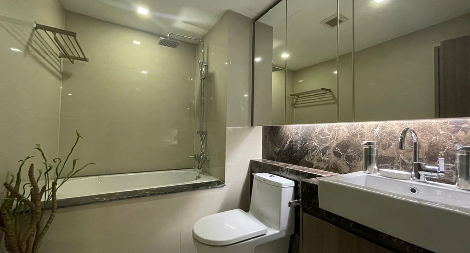 For rent 2 bedrooms condo in Watthana, Bangkok