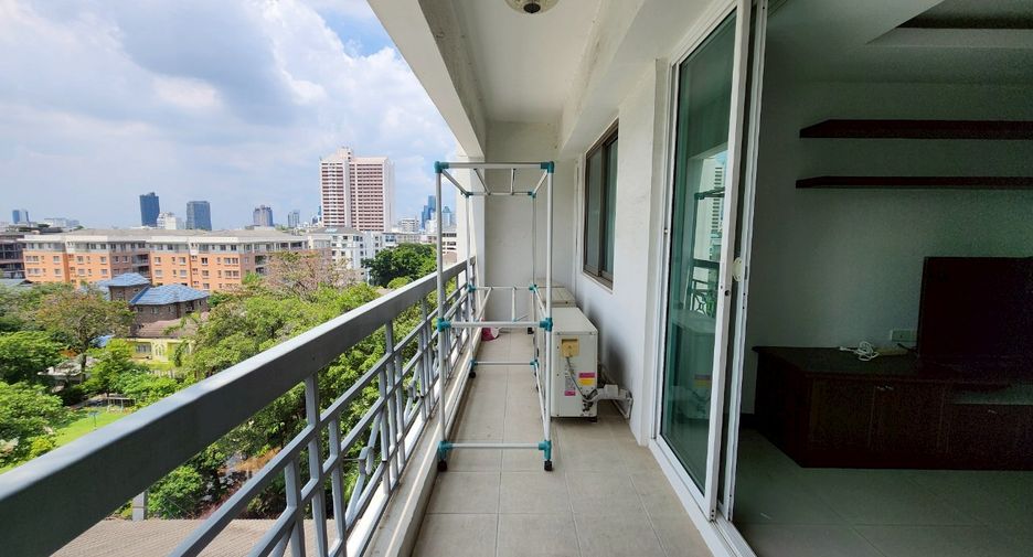 À louer et à vendre 3 chambres condo à Watthana, Bangkok
