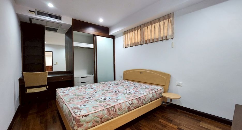 À louer et à vendre 3 chambres condo à Watthana, Bangkok
